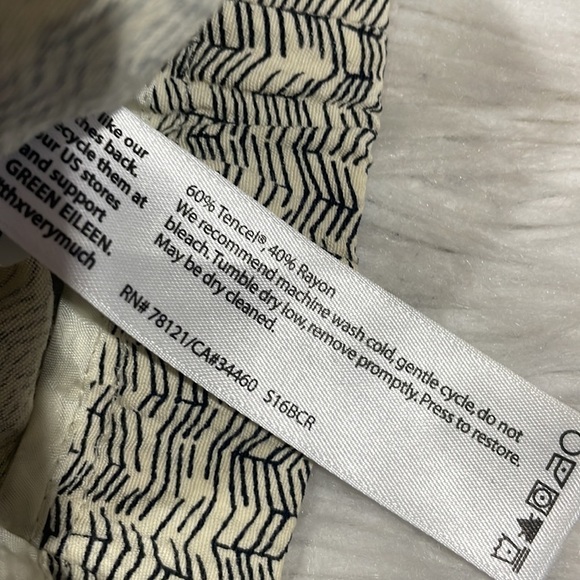 Eileen Fisher Ecru Broken Chevron Patterned Wide Crop Pants - Picture 10 of 10